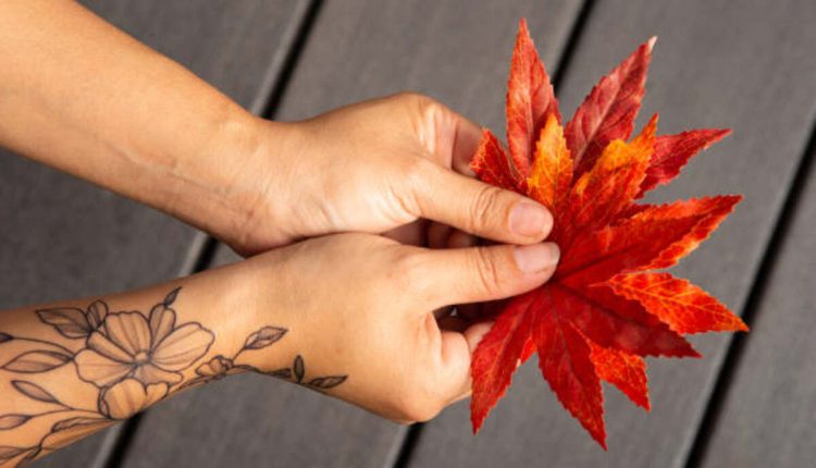Minimalist Flower Tattoos