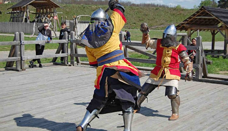 Knight King Who Returned With a God Light Novel