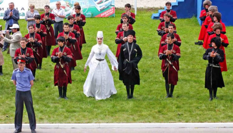 Fancy Dress Competitions - Costumes of National Leaders